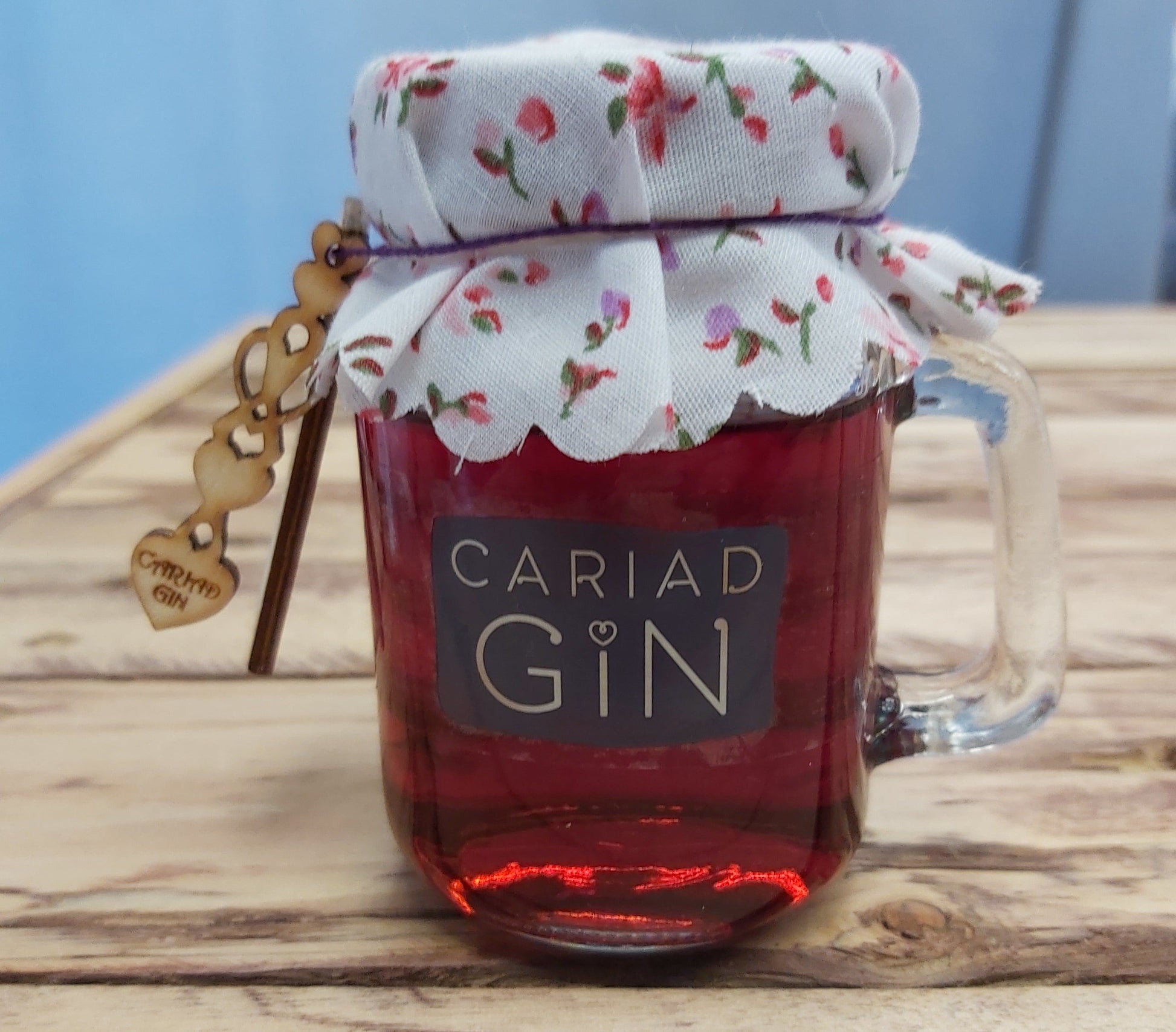 Cariad Blackcurrant Gin Welsh Alcohol